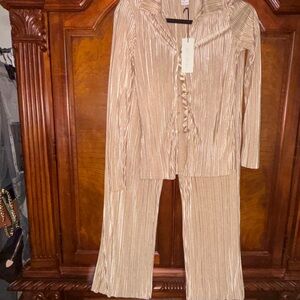 Gold Pleated Women's Set S top /M bottom